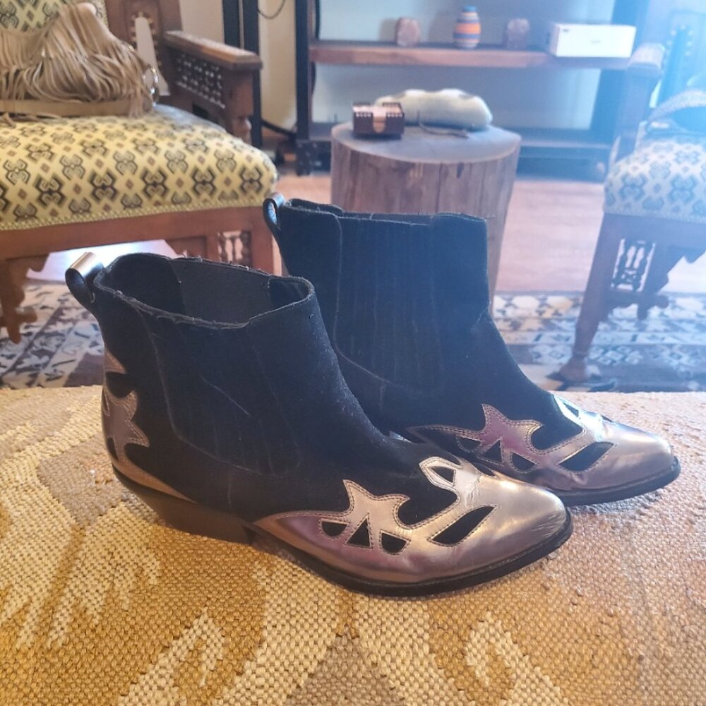 Black/silver suede booties - Picture 3 of 8